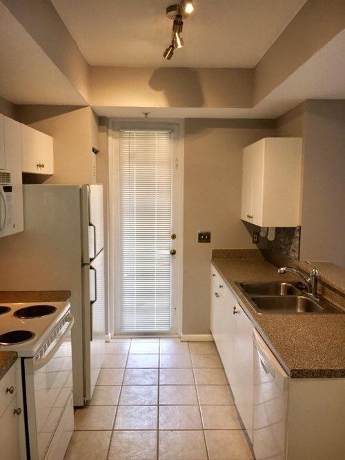 VILLAGE AT ABACOA CONDO - Residential Lease