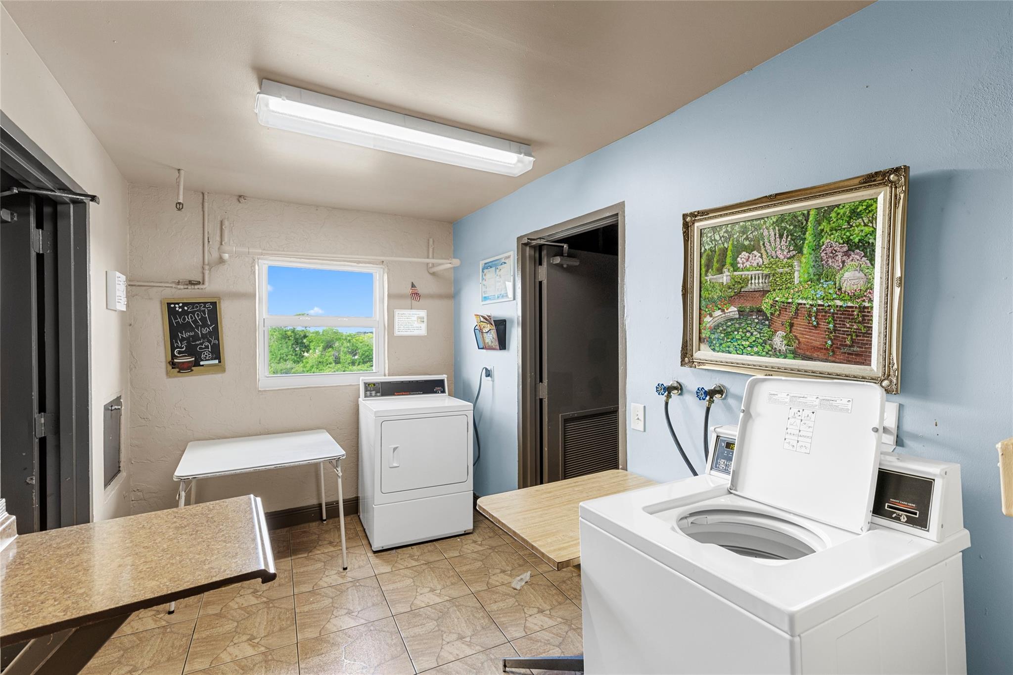 SUNRISE LAKES PHASE 3 - Residential