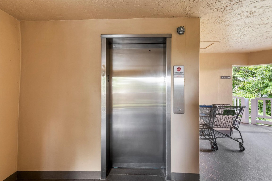 SUNRISE LAKES PHASE 3 - Residential