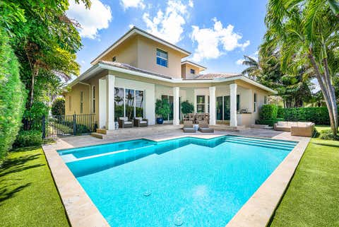 Tiny photo for 33 Spanish River Drive, Ocean Ridge, FL 33435 (MLS # B26016471)