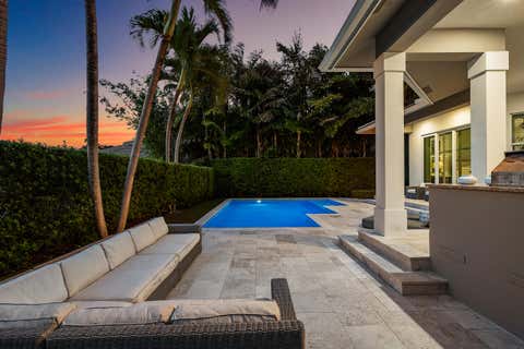 Tiny photo for 33 Spanish River Drive, Ocean Ridge, FL 33435 (MLS # B26016471)
