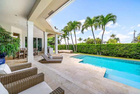 Tiny photo for 33 Spanish River Drive, Ocean Ridge, FL 33435 (MLS # B26016471)