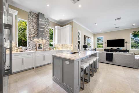 Tiny photo for 33 Spanish River Drive, Ocean Ridge, FL 33435 (MLS # B26016471)