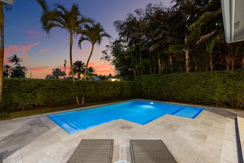 Tiny photo for 33 Spanish River Drive, Ocean Ridge, FL 33435 (MLS # B26016471)