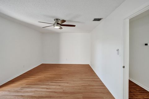 Condominium in Davie FL 10 Laredo Place Pl 29.jpg