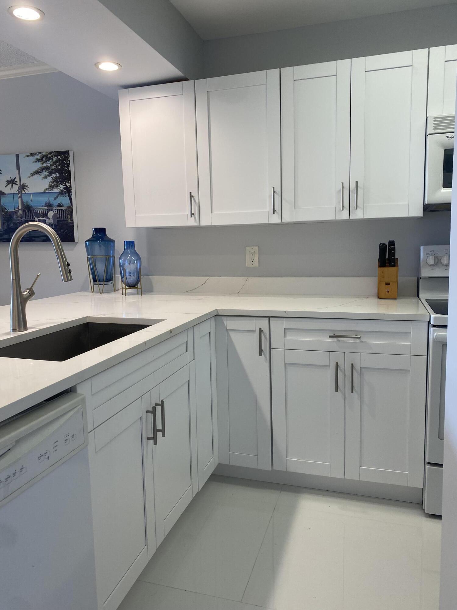 Boca Bayou - Residential Lease