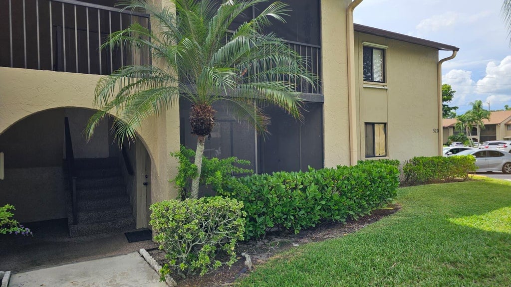 Photo of 520 Shady Pine Way #D1, Greenacres, FL 33415 (MLS # B26080508)