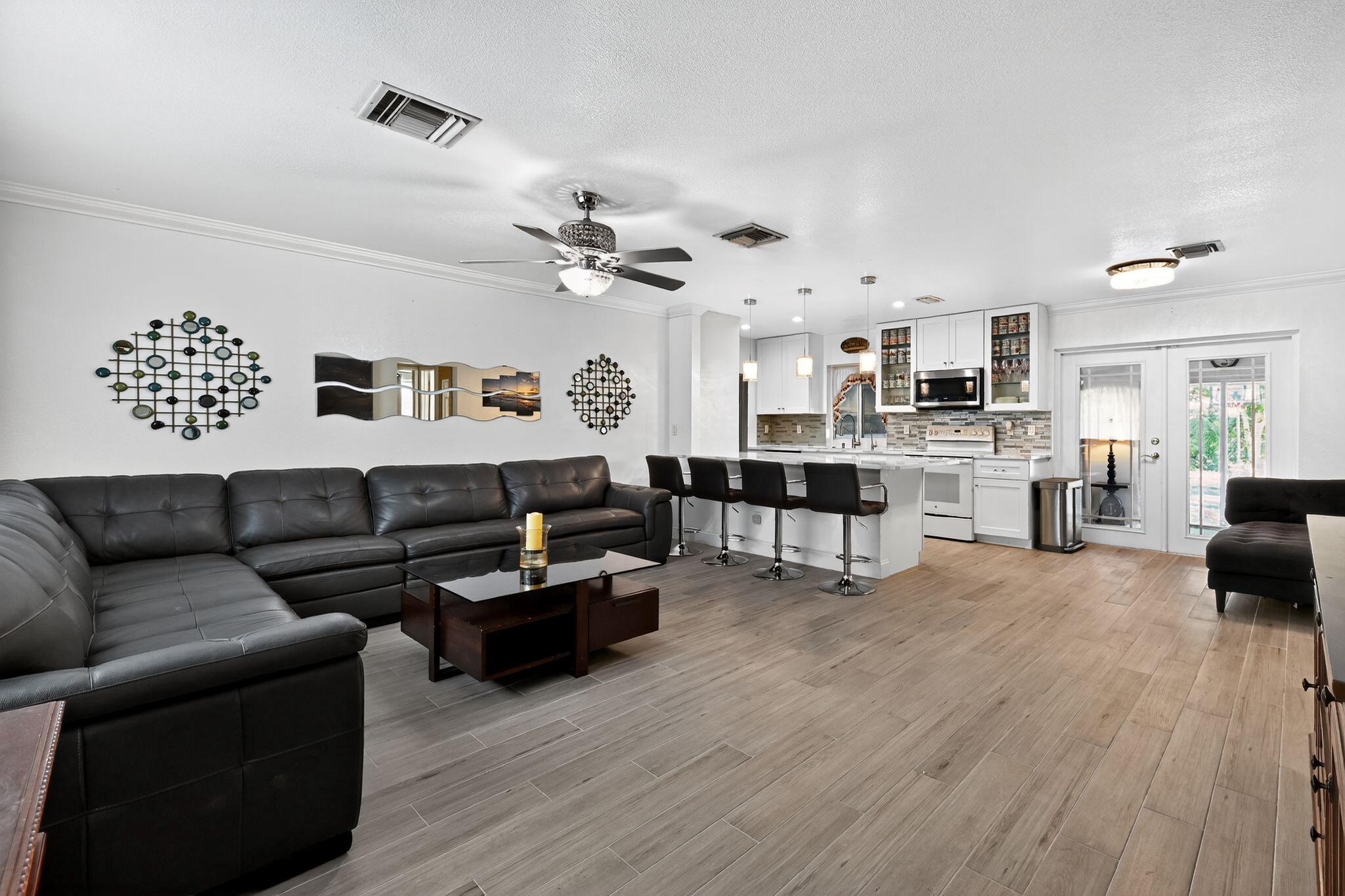 HIGHWOOD - Residential Lease