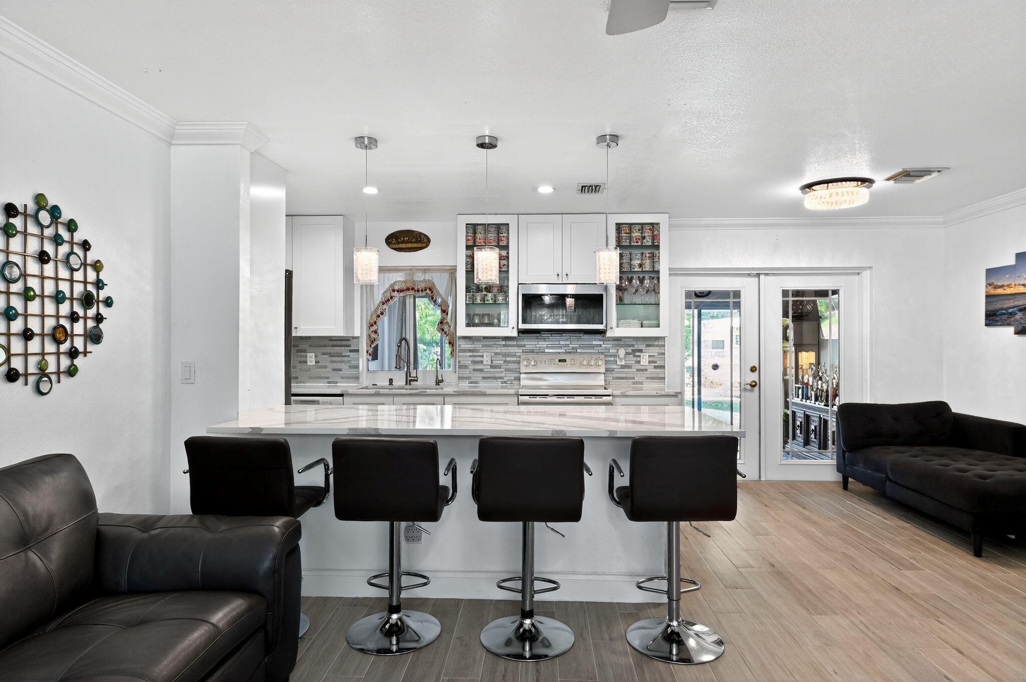 HIGHWOOD - Residential Lease
