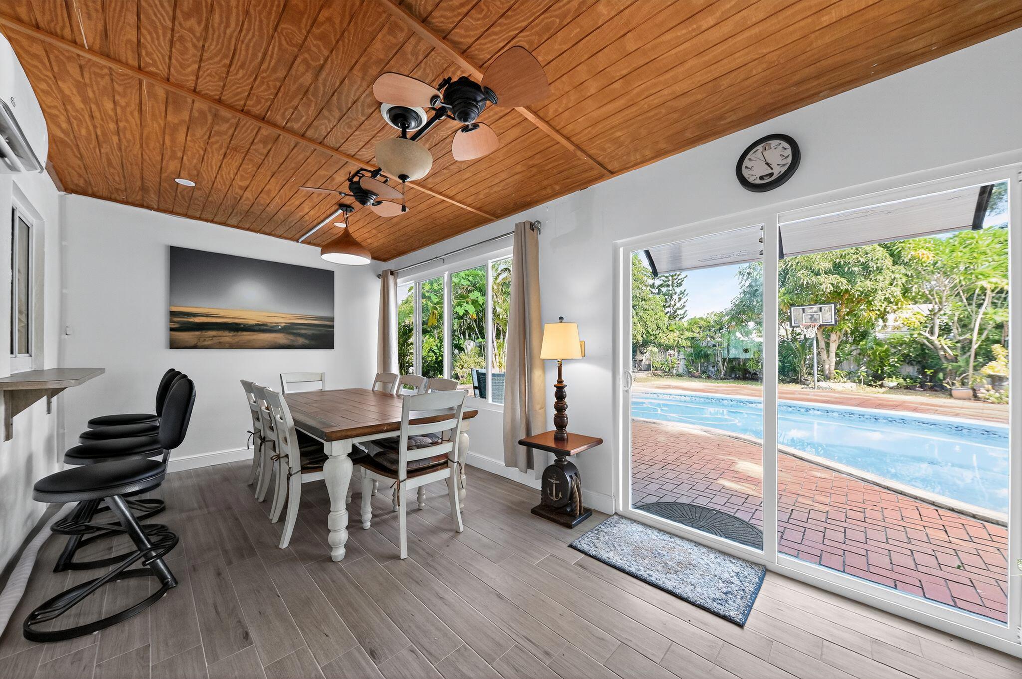 HIGHWOOD - Residential Lease