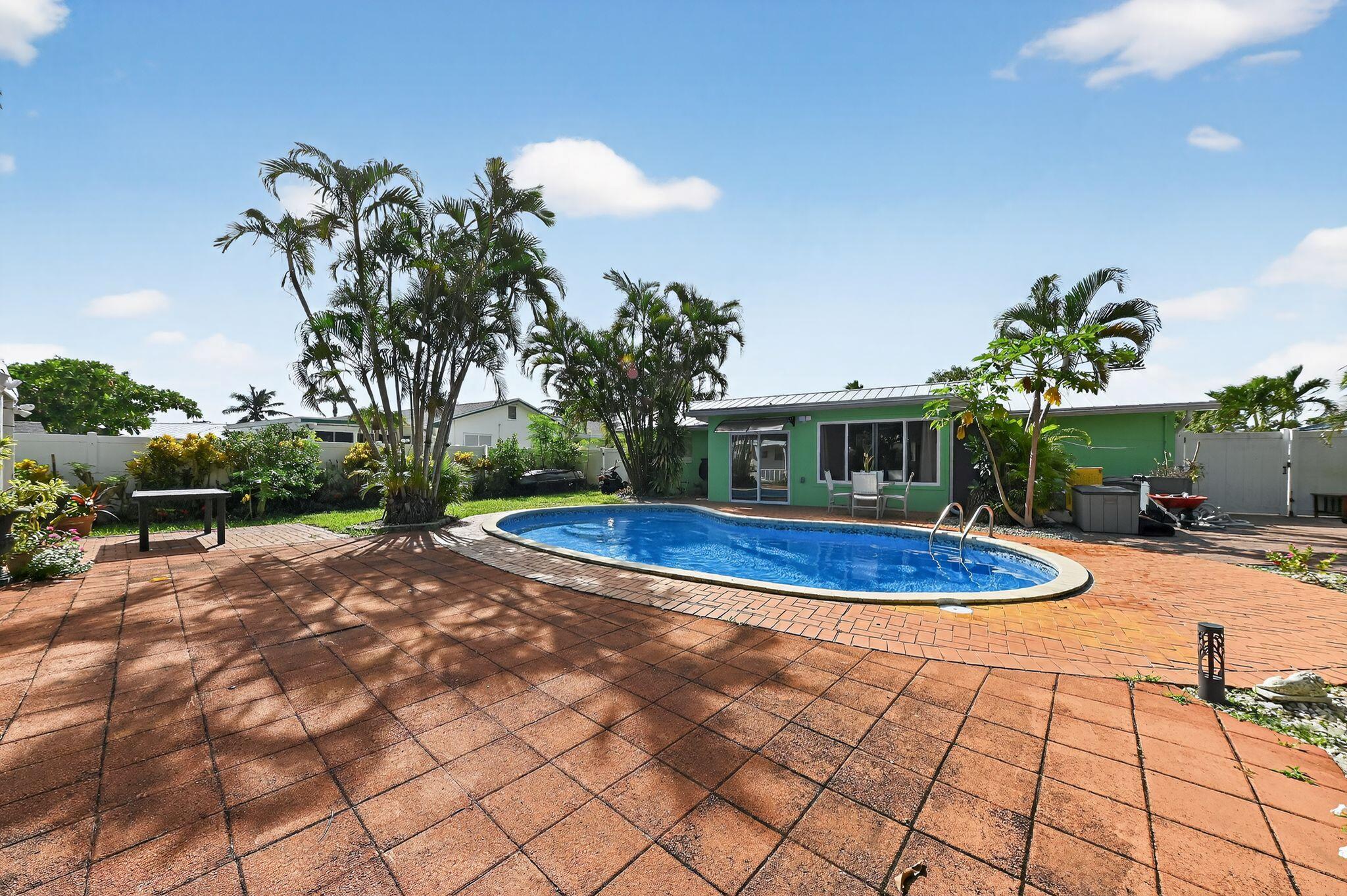 HIGHWOOD - Residential Lease