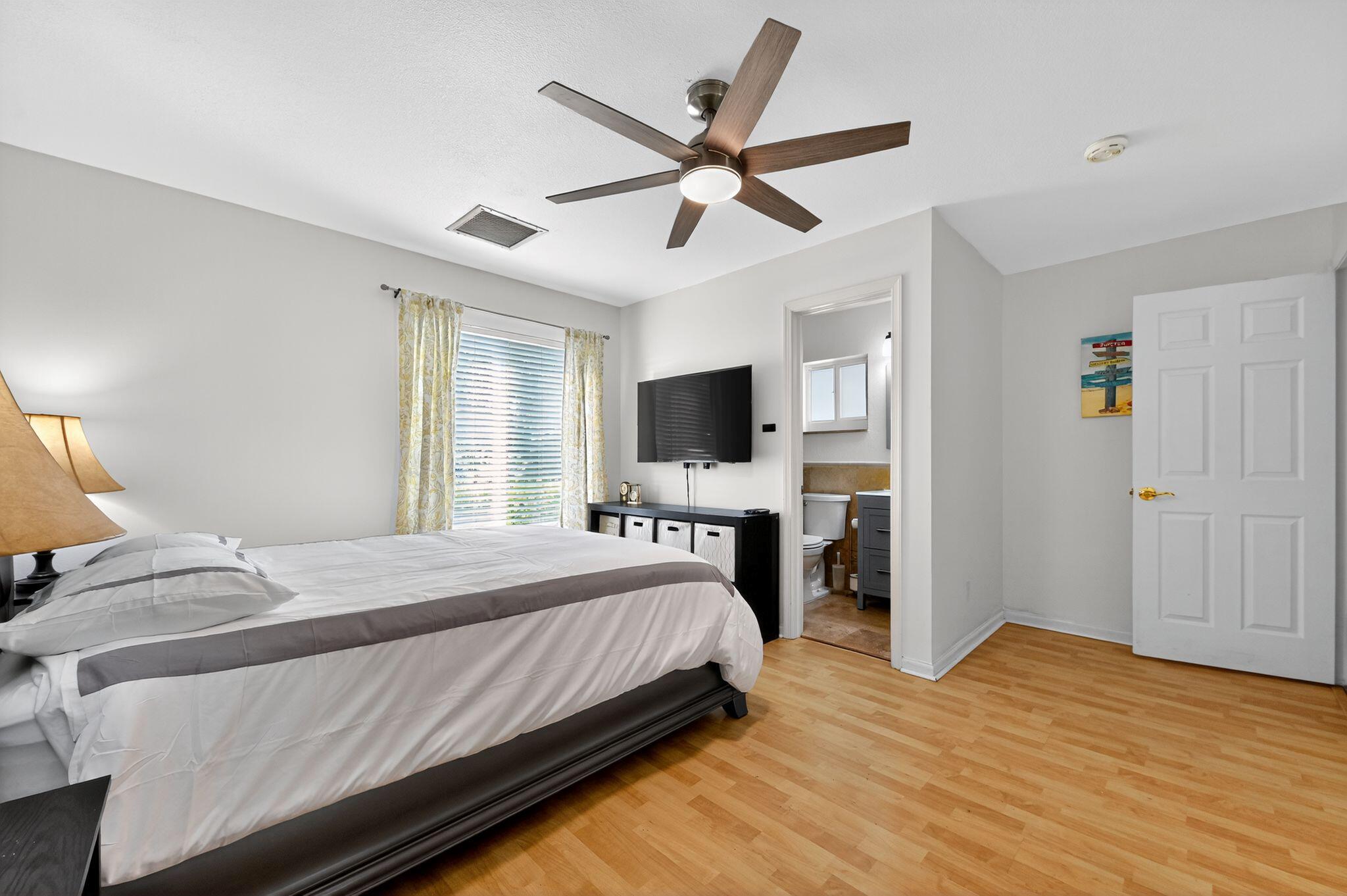 HIGHWOOD - Residential Lease