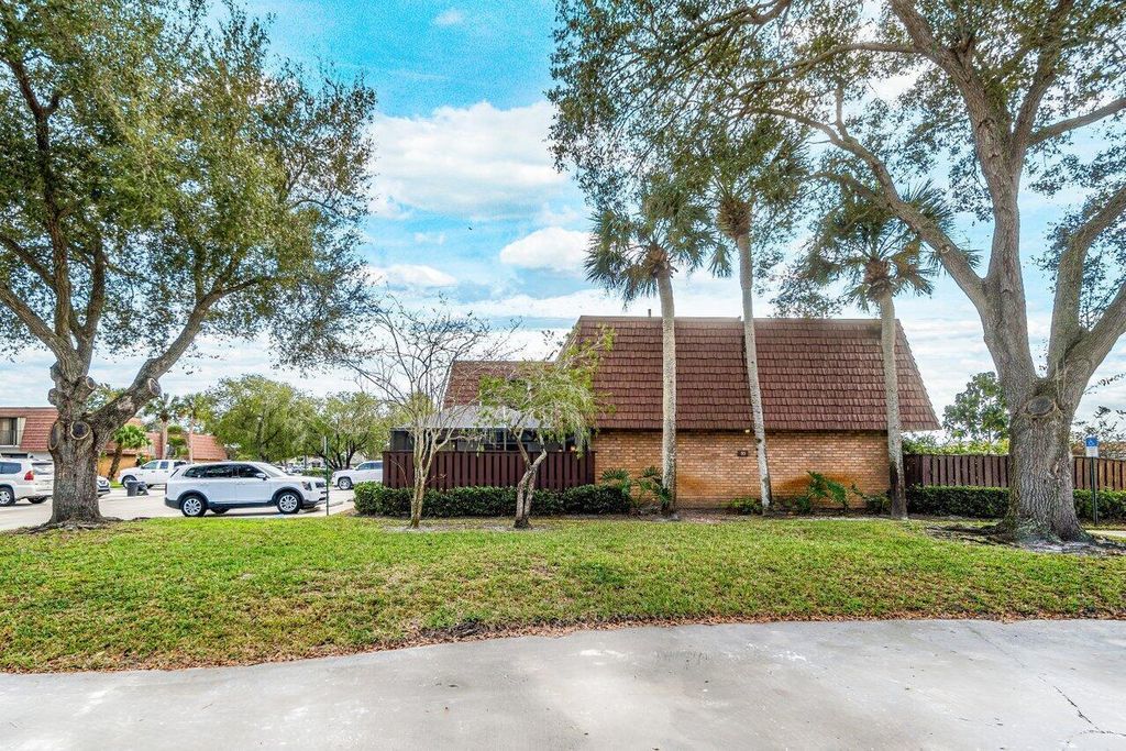 Photo of 3003 SW Sunset Trace Circle, Palm City, FL 34990 (MLS # R10955226)
