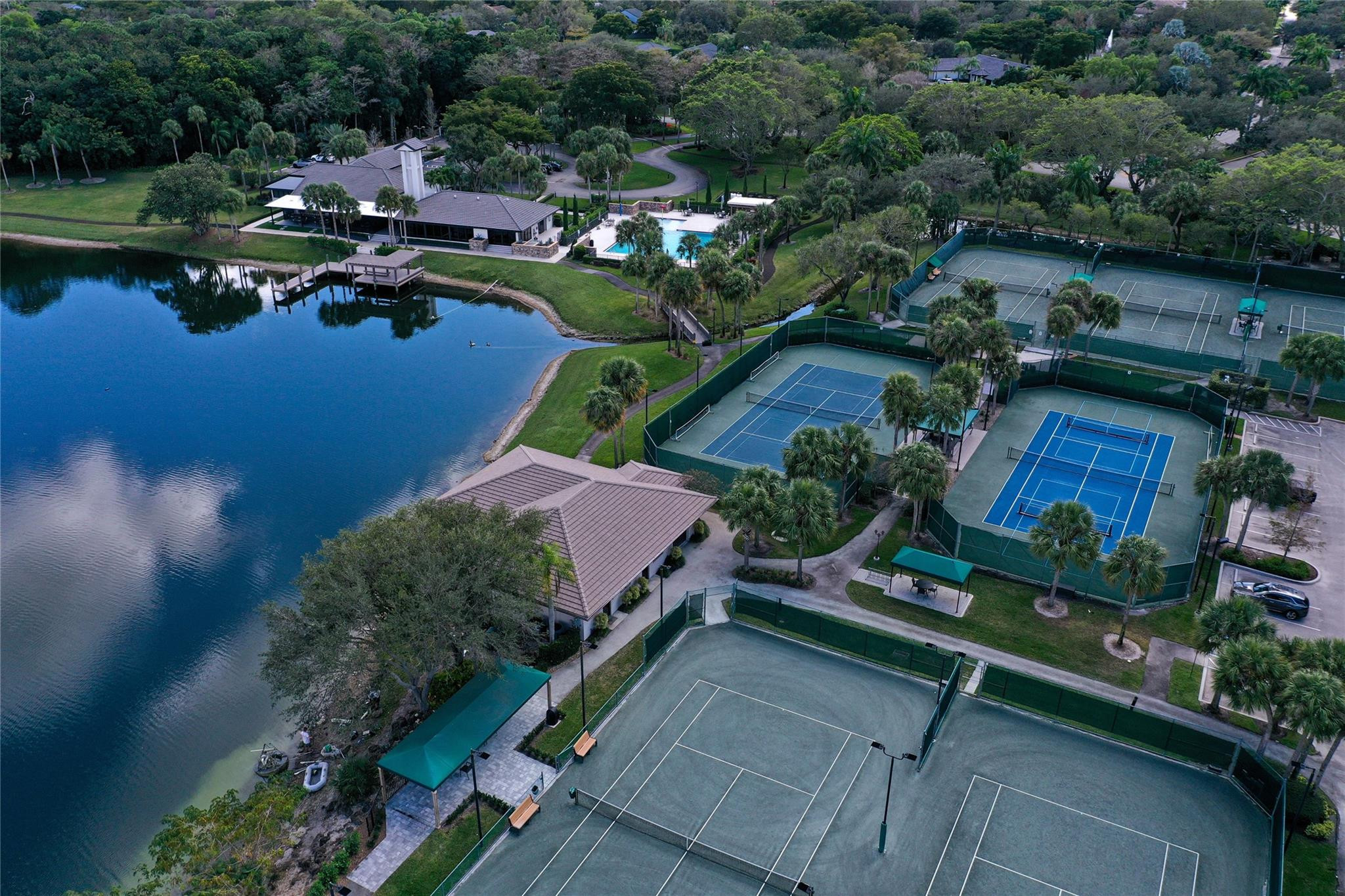 Parkland Lakes PUD 102-44 - Residential