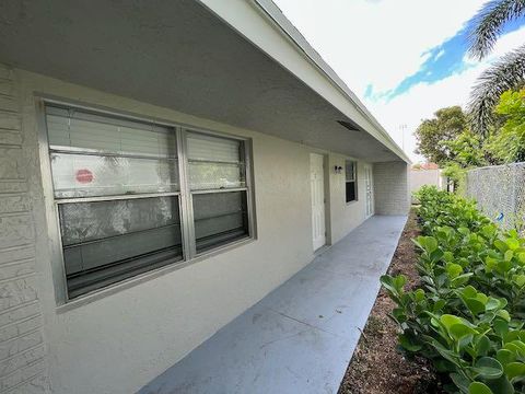 1611 S Johnson Street 2 Lake Worth Beach FL 33460