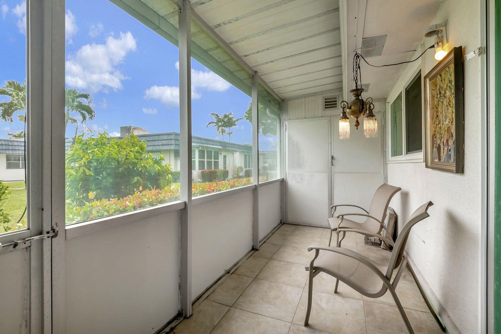 Photo of 37 Waterford B, Delray Beach, FL 33446 (MLS # R11011430)