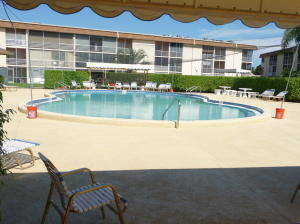 VILLAGE GREEN AVON CONDO - Residential