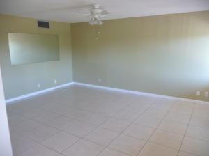 VILLAGE GREEN AVON CONDO - Residential