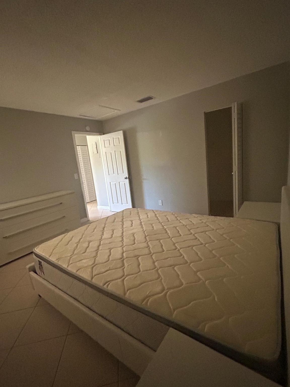 3109 NW 2nd Ter 4-156