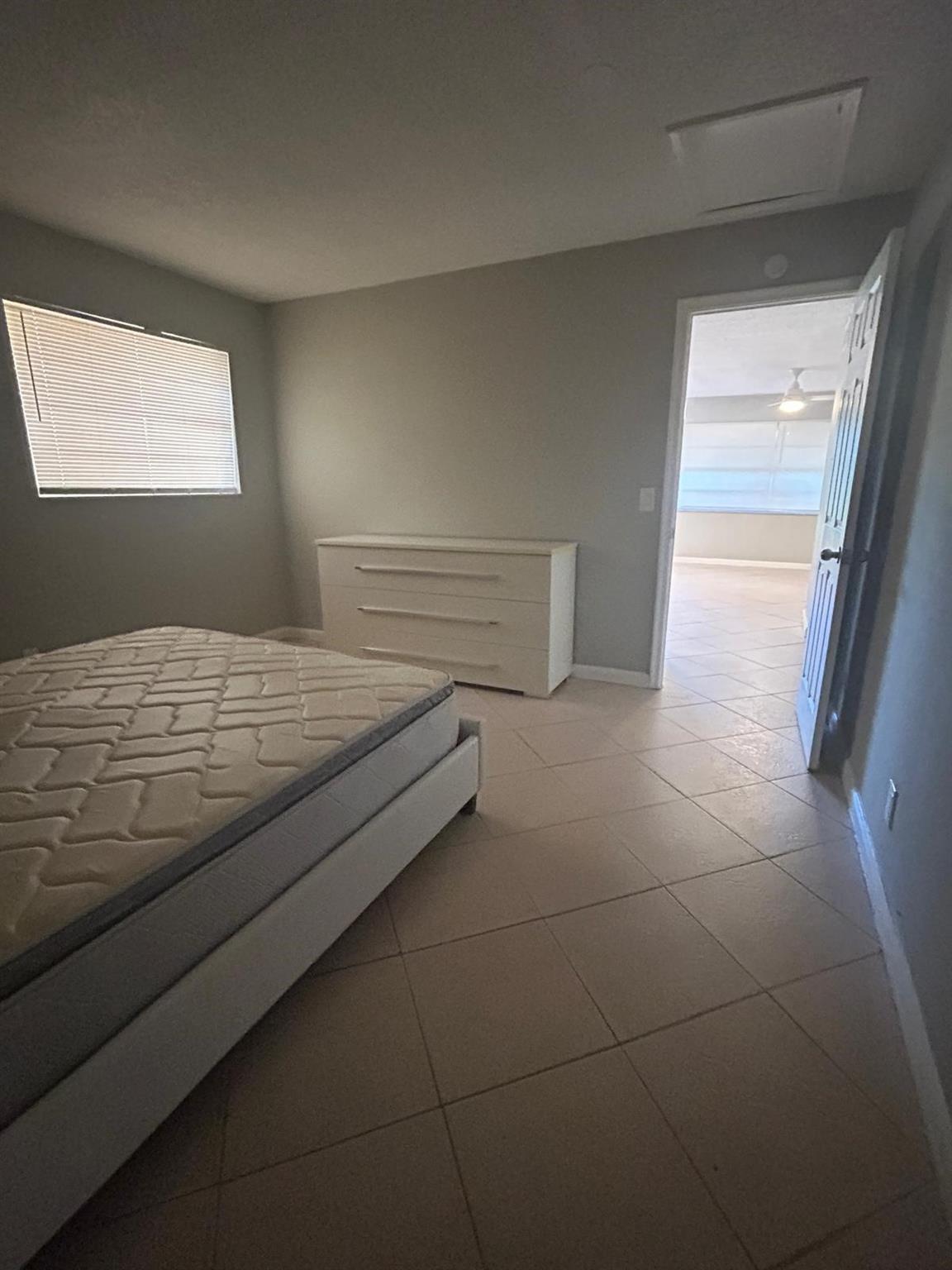 3109 NW 2nd Ter 4-156