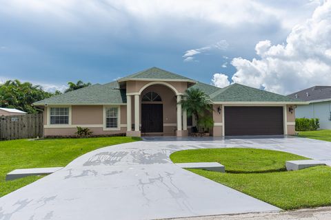 A home in Port St Lucie