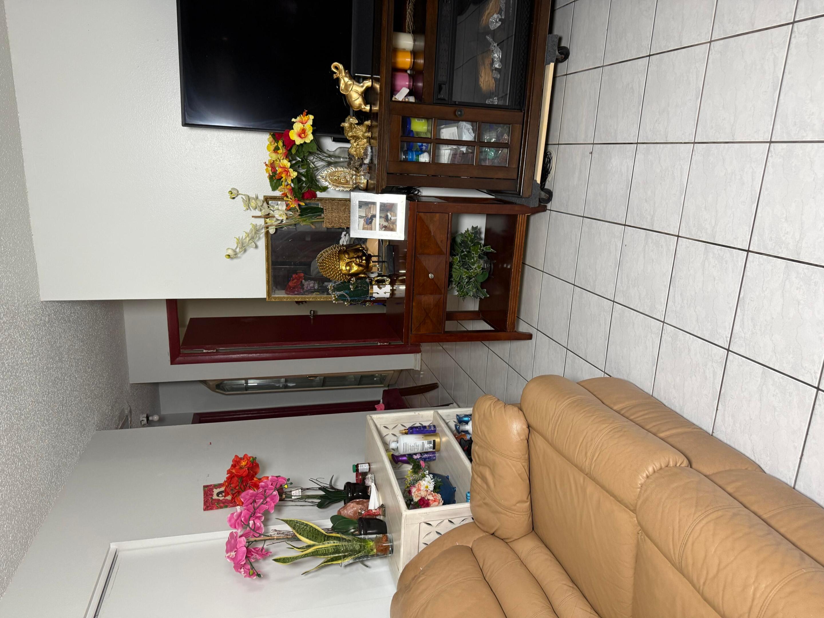 PALM BEACH VILLAS II - Residential