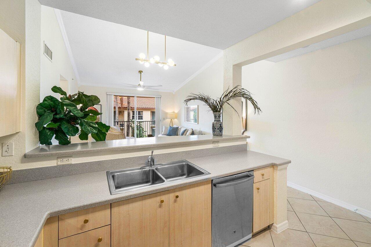 FLAGLER POINTE CONDO - Residential Lease