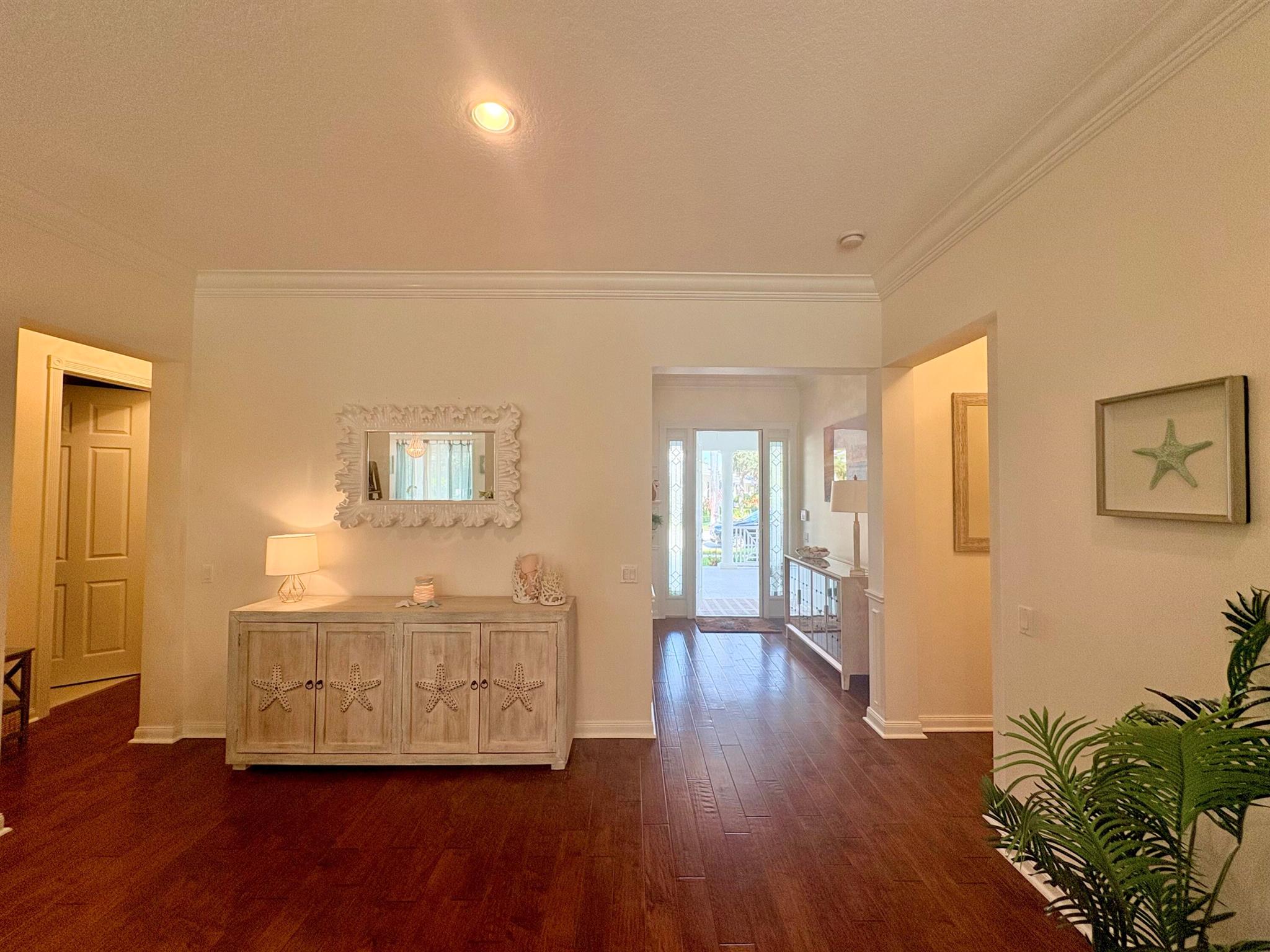 3453 Elizabeth Street