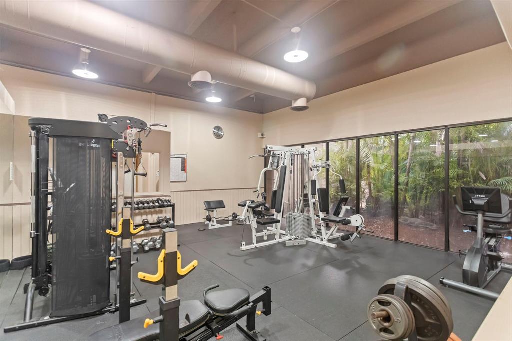 PEMBROKE LAKES SECTION SEVEN - Residential Lease