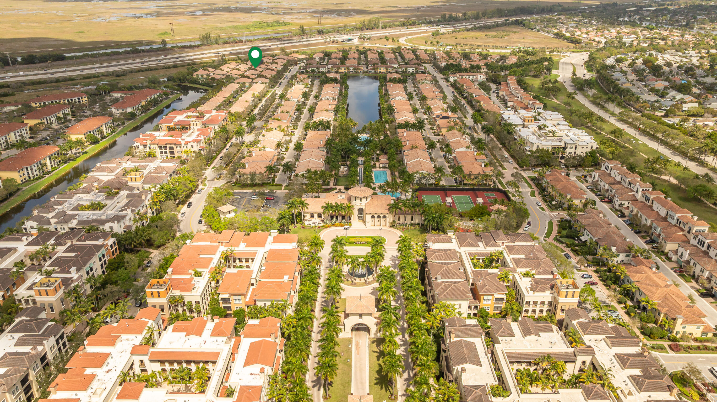 SAWGRASS LAKES - Residential