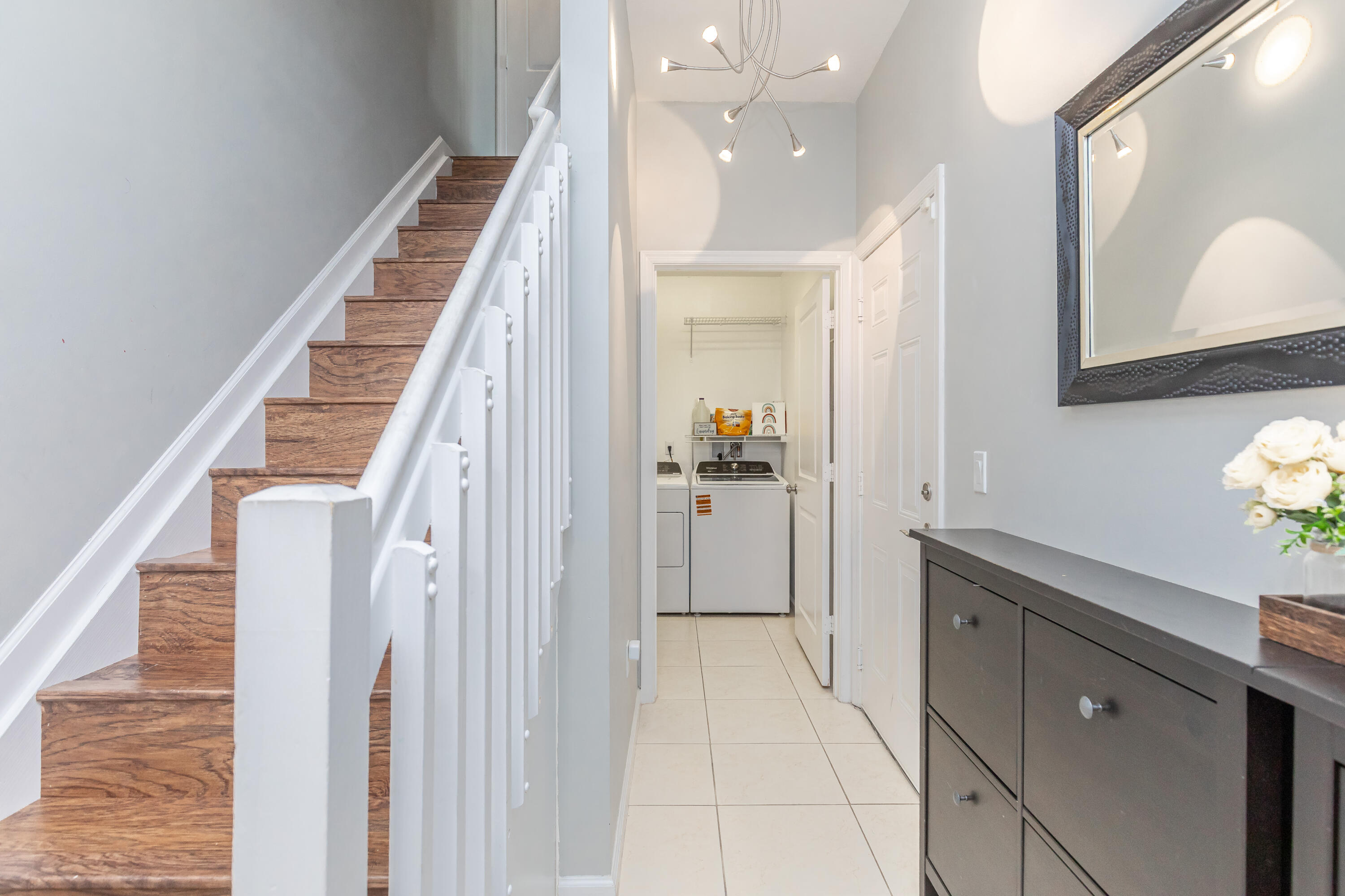 SAWGRASS LAKES - Residential