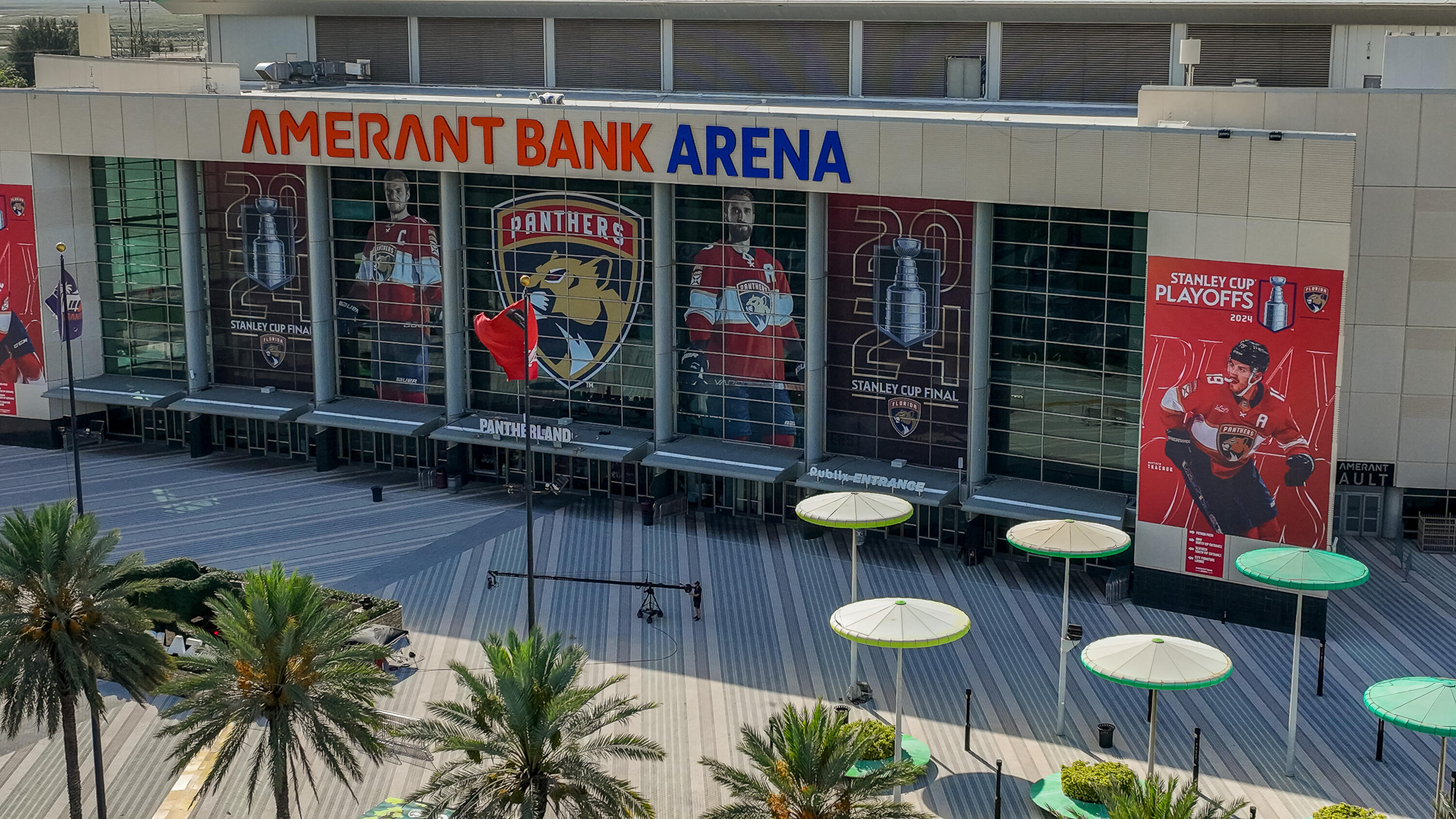 SAWGRASS LAKES - Residential