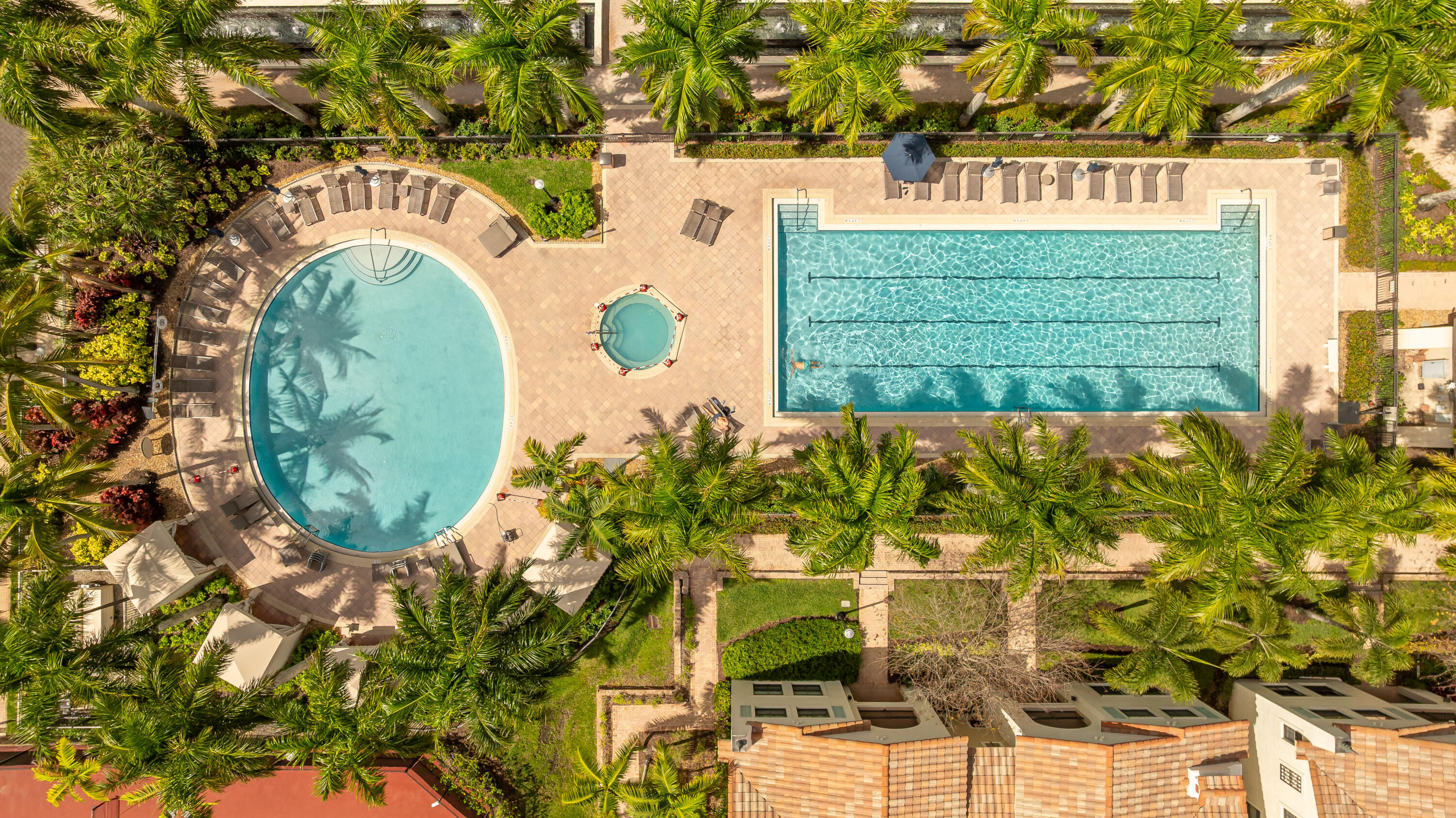 SAWGRASS LAKES - Residential