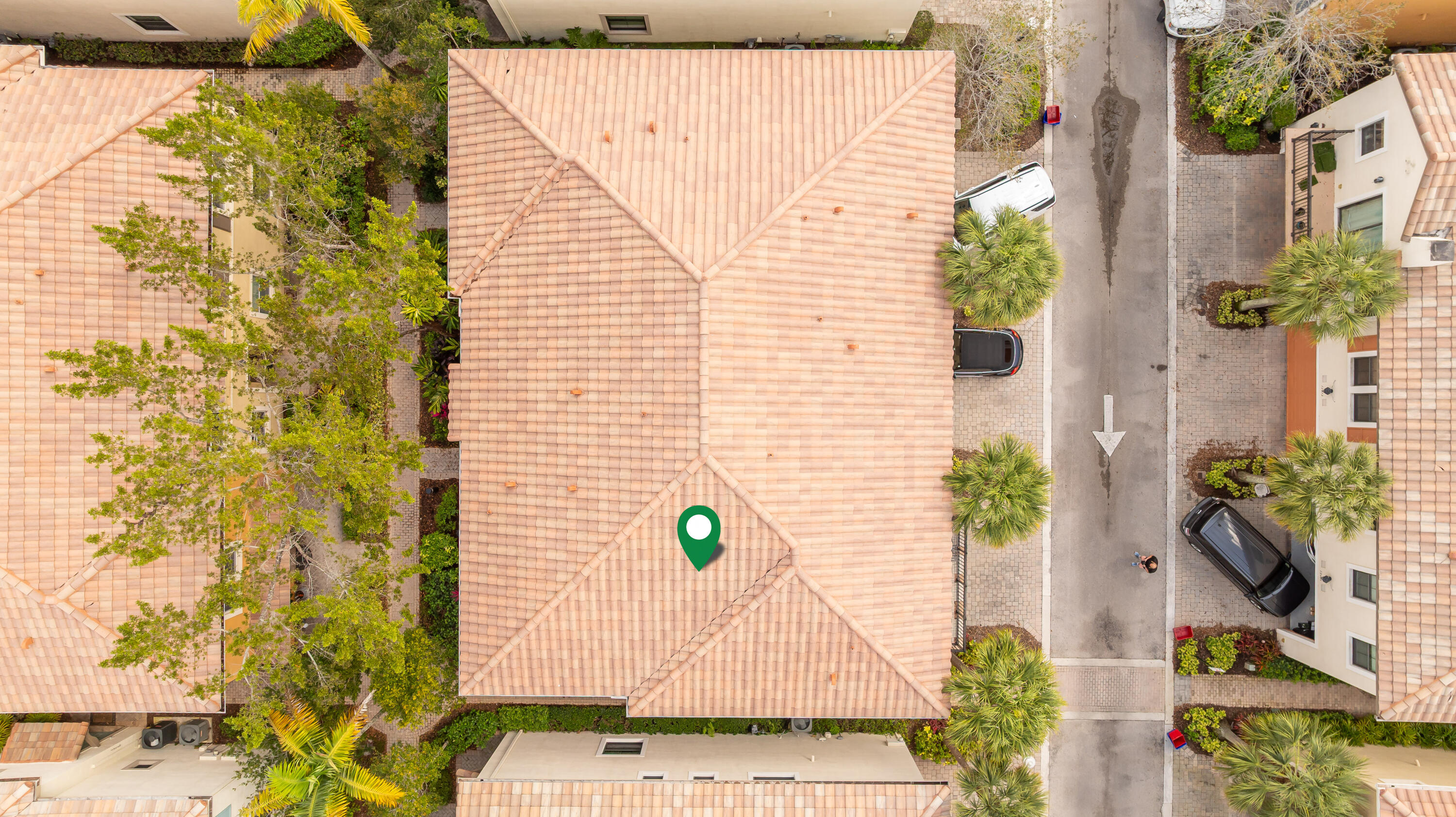 SAWGRASS LAKES - Residential