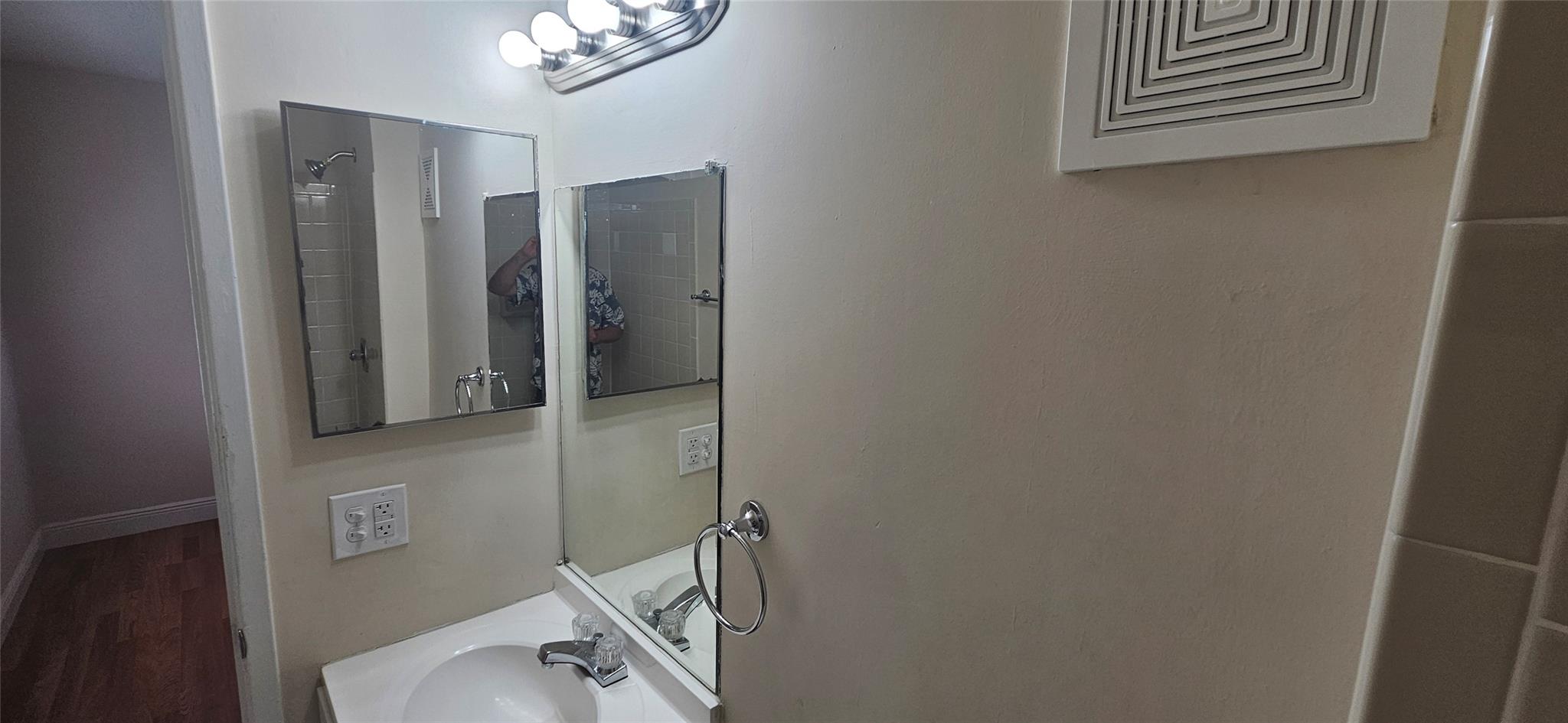 SPRINGS PARK CONDO - Residential Lease