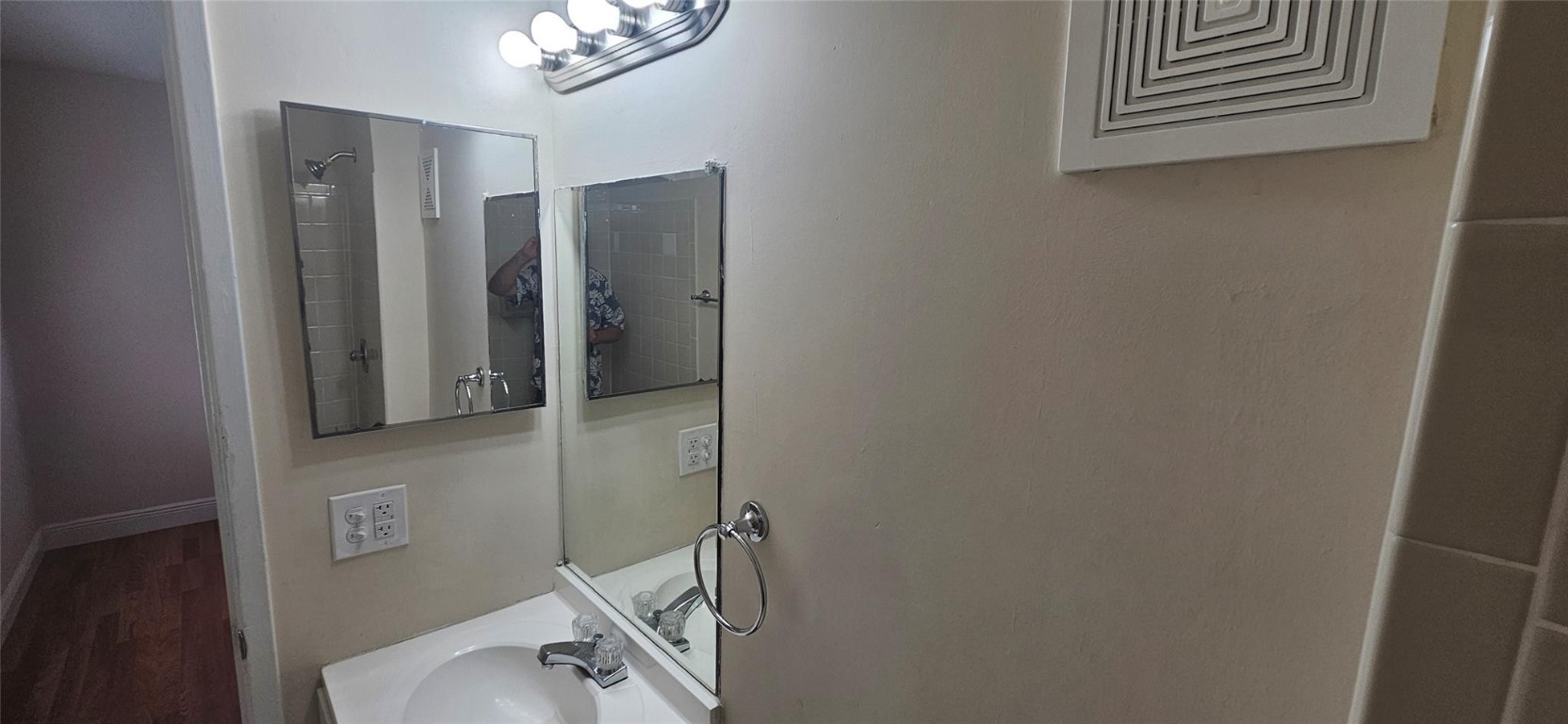 SPRINGS PARK CONDO - Residential Lease