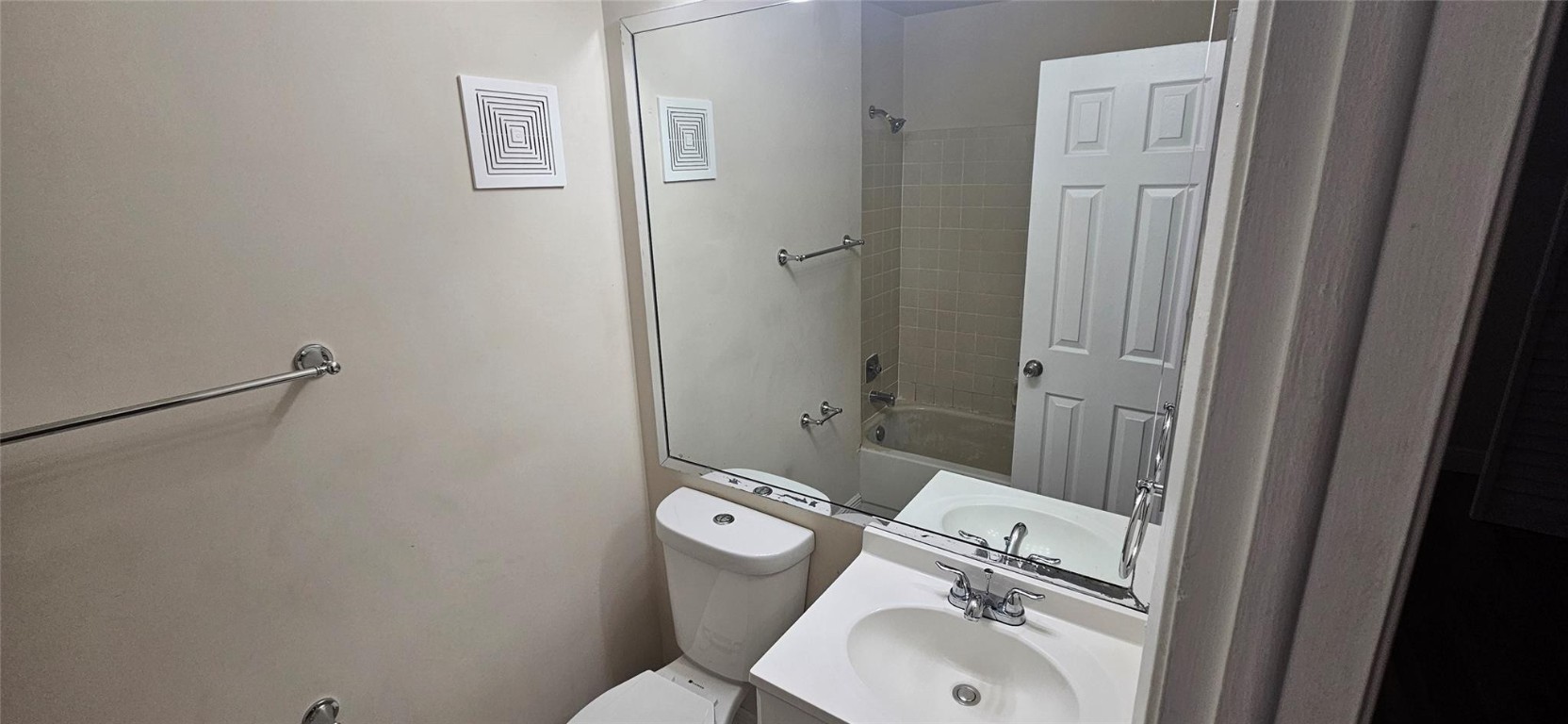 SPRINGS PARK CONDO - Residential Lease