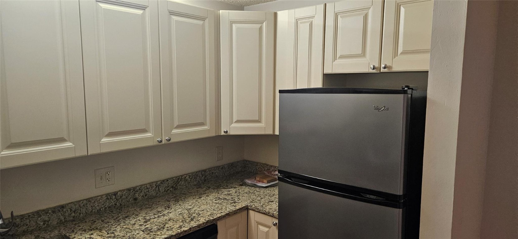 SPRINGS PARK CONDO - Residential Lease