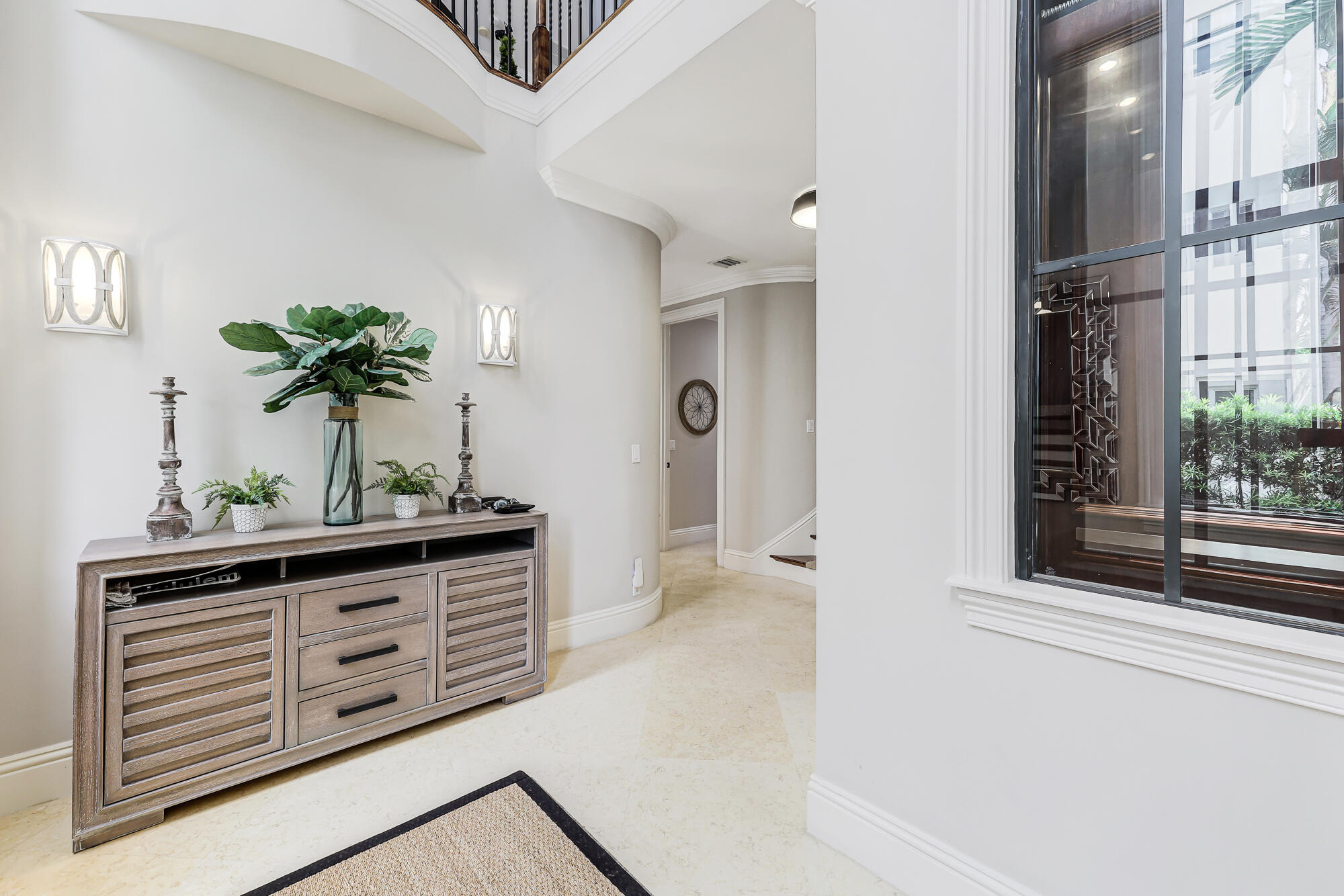170 Isle Of Venice Drive