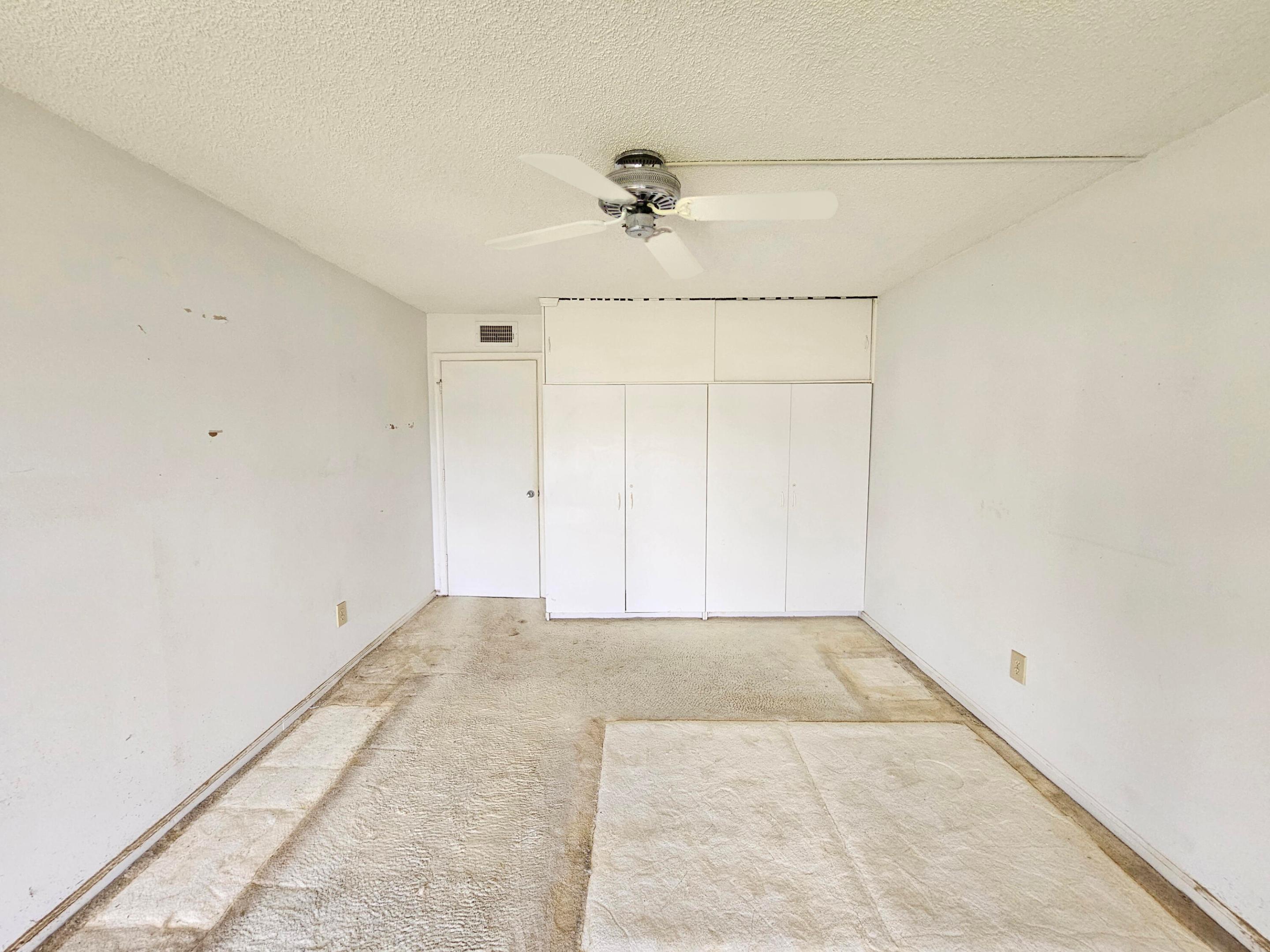 PINES OF BOCA BARWOOD - Residential