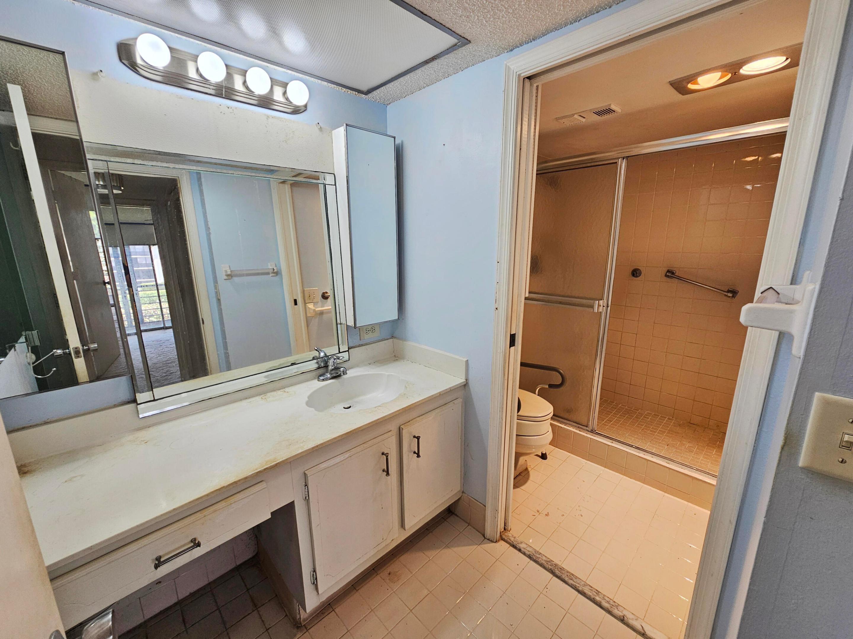 PINES OF BOCA BARWOOD - Residential