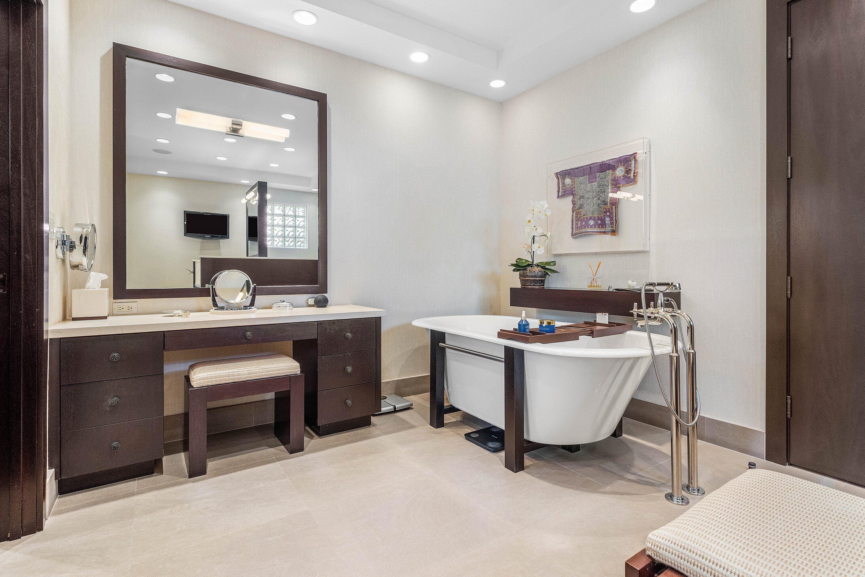 ST ANDREWS COUNTRY CLUB 3 - Residential