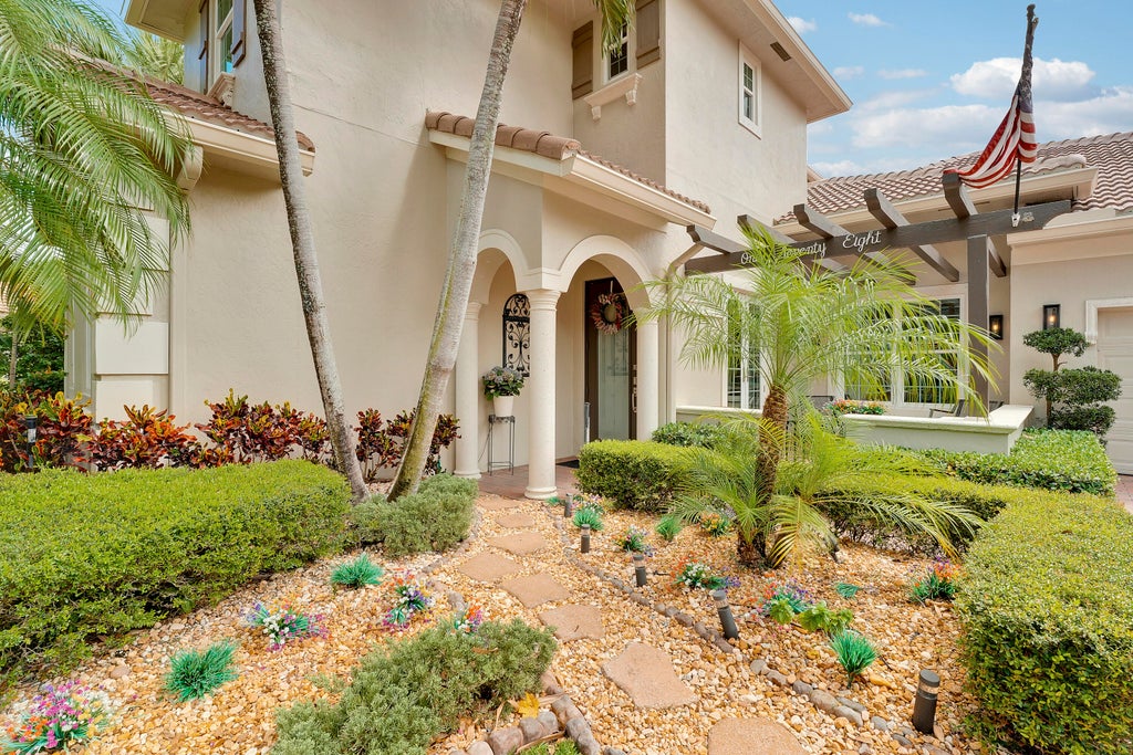 Photo of 178 Via Rosina, Jupiter, FL 33458 (MLS # R11079427)