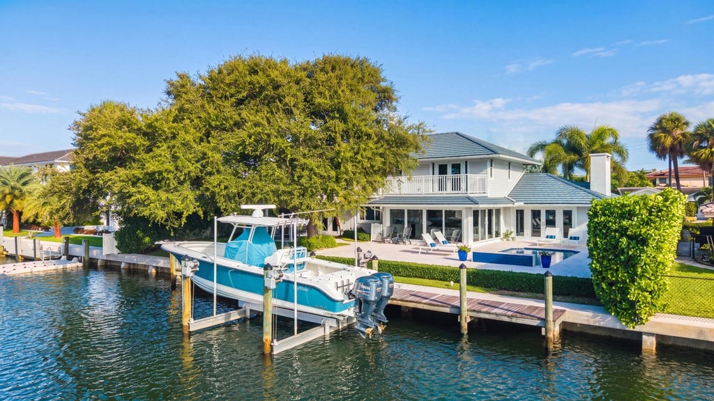 Photo of 1231 Gulfstream Way, Singer Island, FL 33404 (MLS # B26089201)