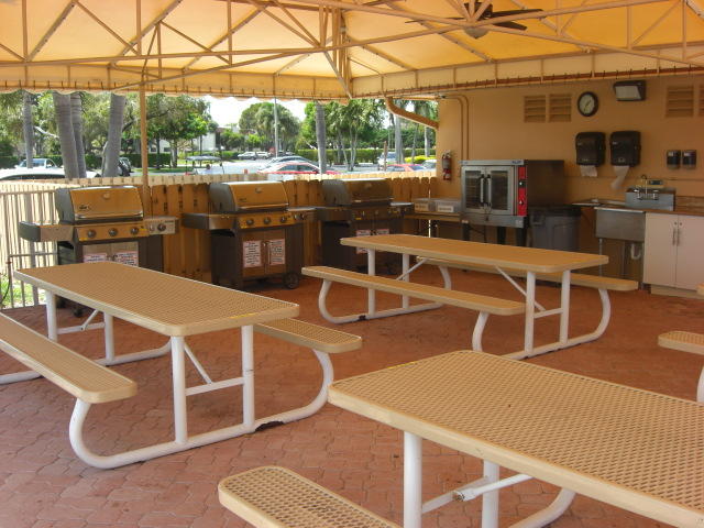 LAKES OF DELRAY - Residential