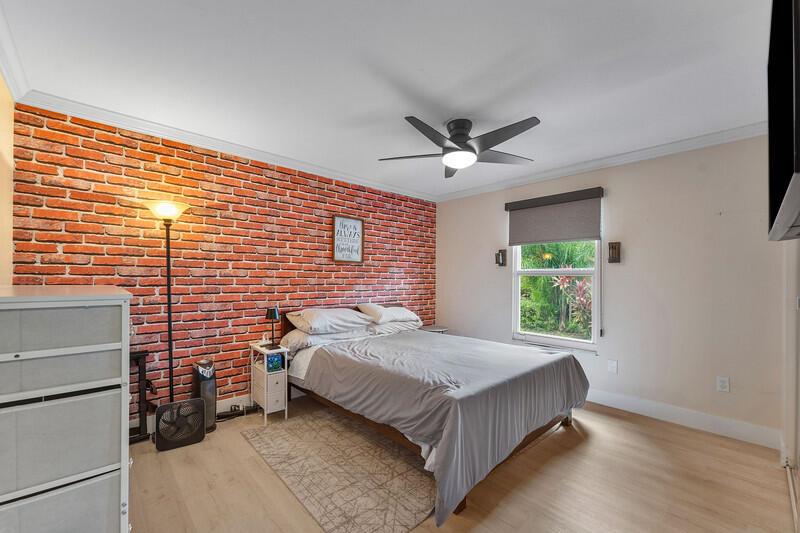 CRESTWOOD UNIT 1 PL 4 - Residential