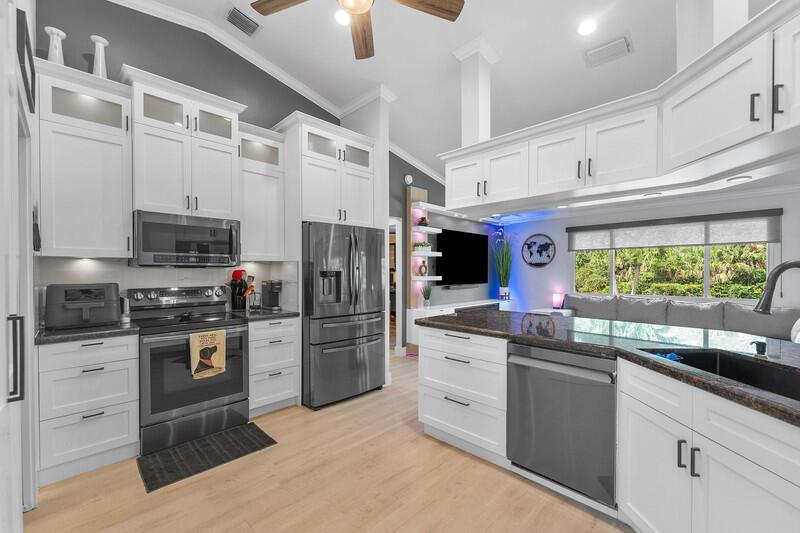 CRESTWOOD UNIT 1 PL 4 - Residential