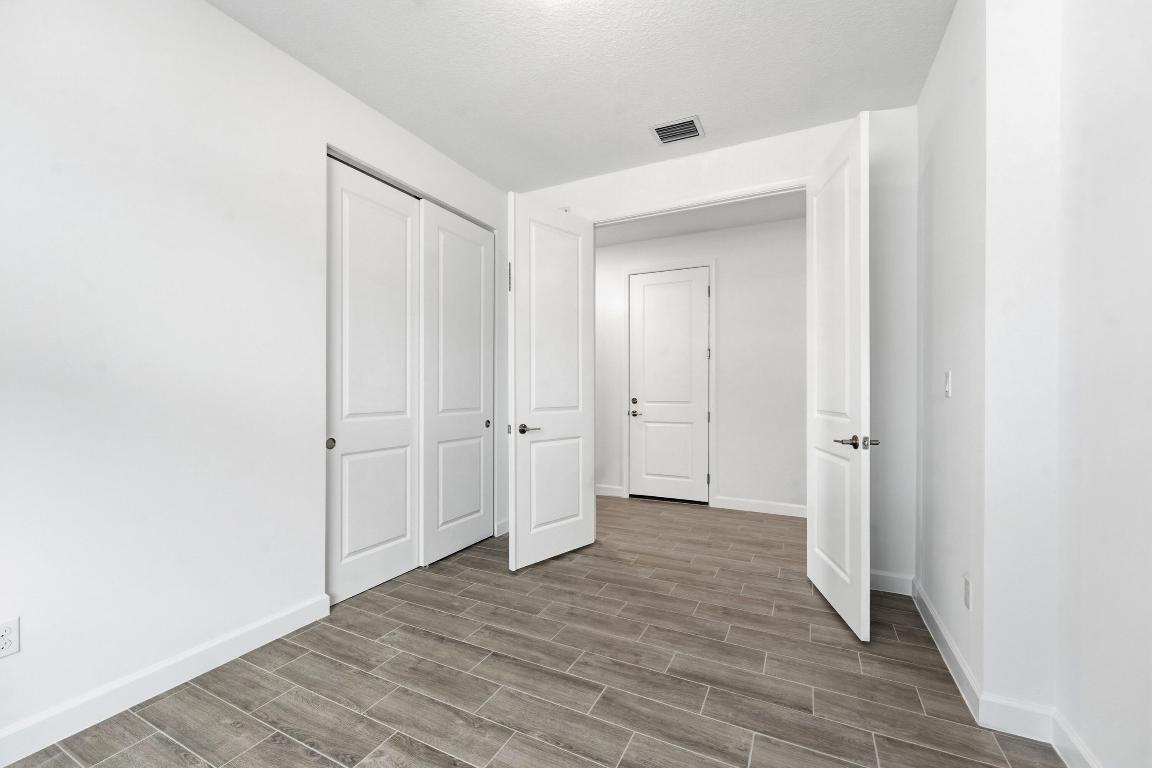 SEAGROVE PUD - Residential Lease