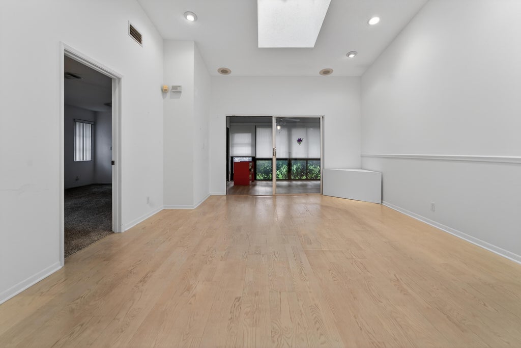 Photo of 6371 Kings Gate Circle, Delray Beach, FL 33484 (MLS # R11153322)