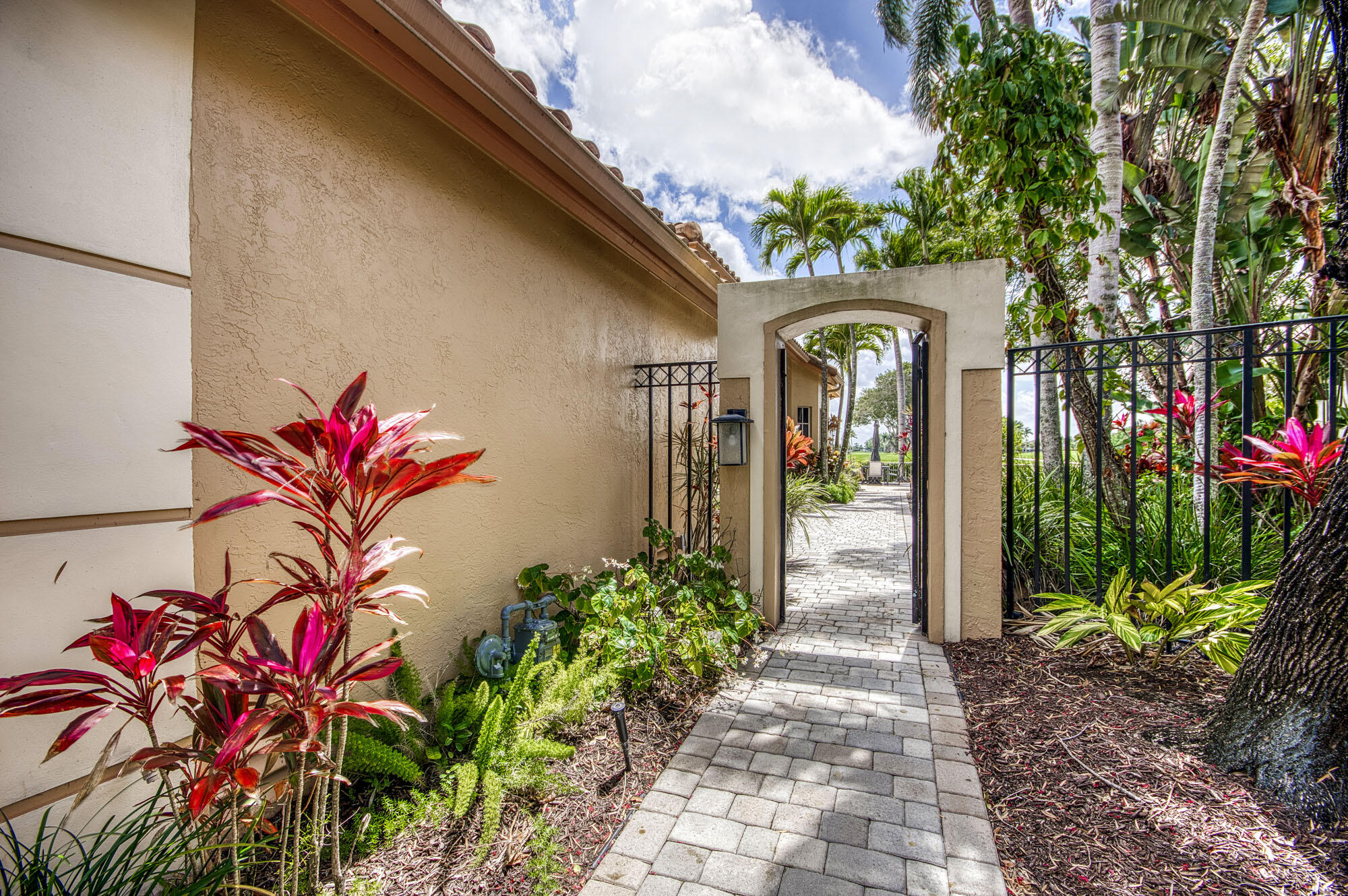 10364 Osprey Trace